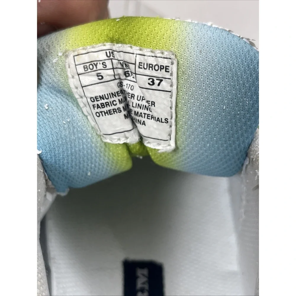 Phat farm size 5 boys Shoes PC Ice 2 white skyline